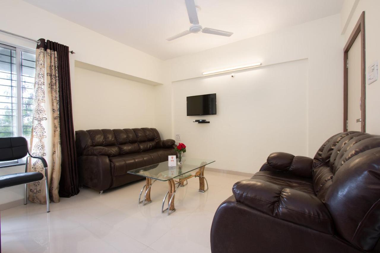 Oyo 9052 Leisurely Abode Hotel Khadki ภายนอก รูปภาพ