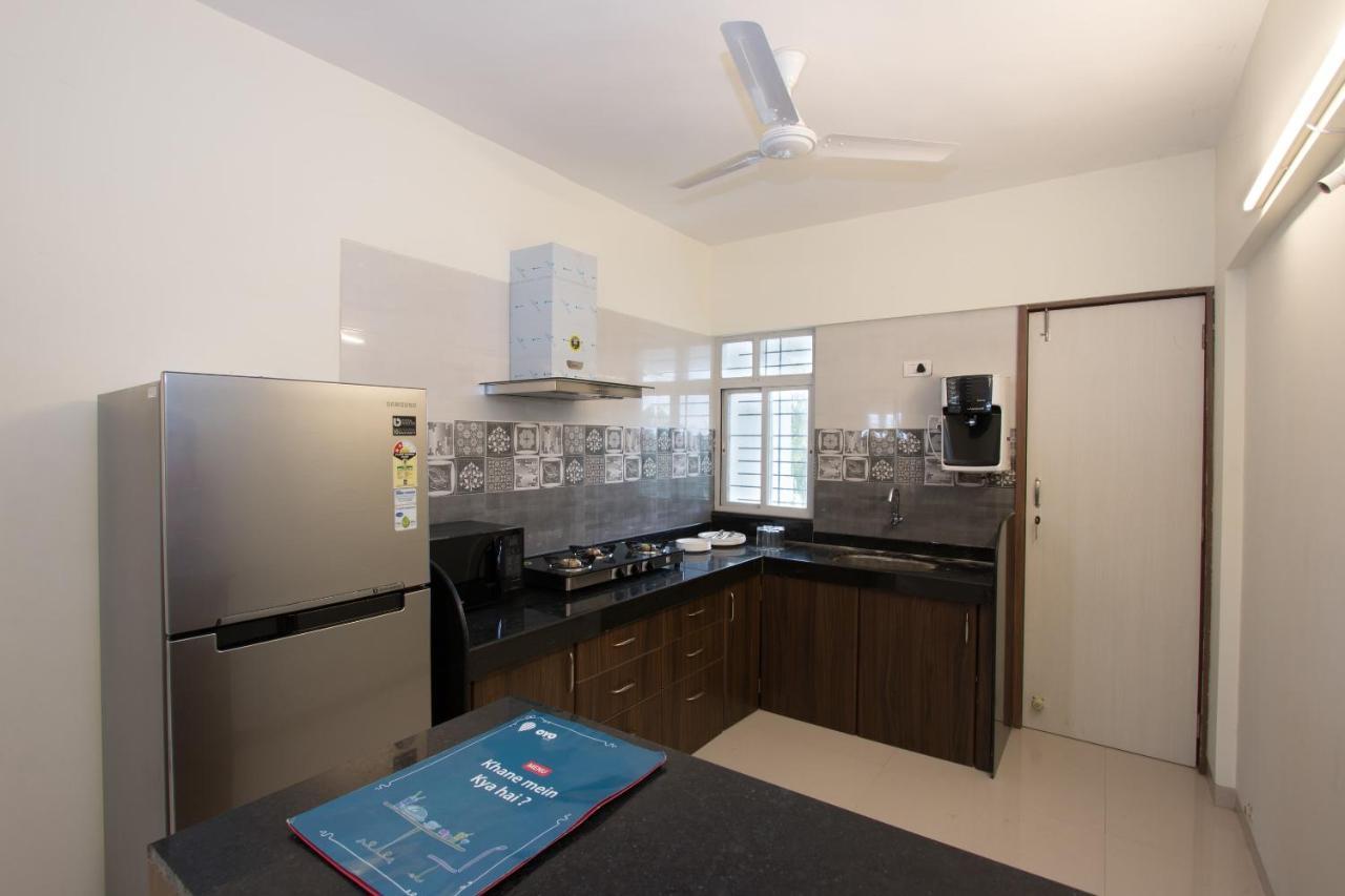 Oyo 9052 Leisurely Abode Hotel Khadki ภายนอก รูปภาพ