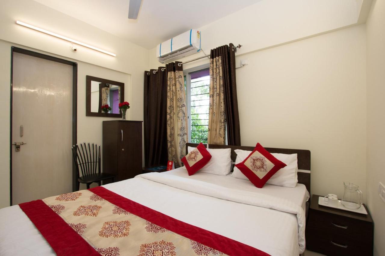 Oyo 9052 Leisurely Abode Hotel Khadki ภายนอก รูปภาพ
